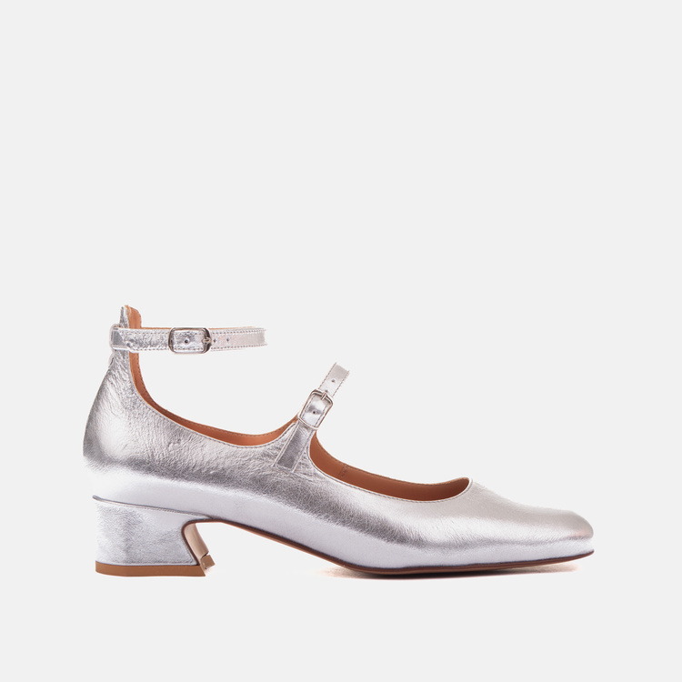 Pumps with a strap